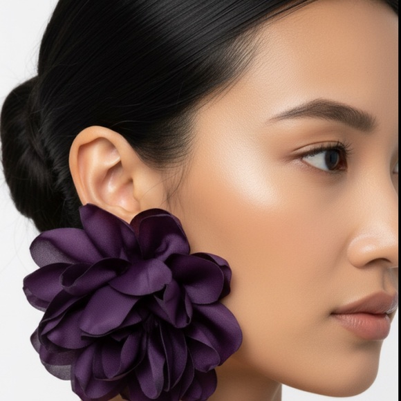 ✨NEW Elegant Purple Floral Flower Statement earrings - Picture 5 of 6